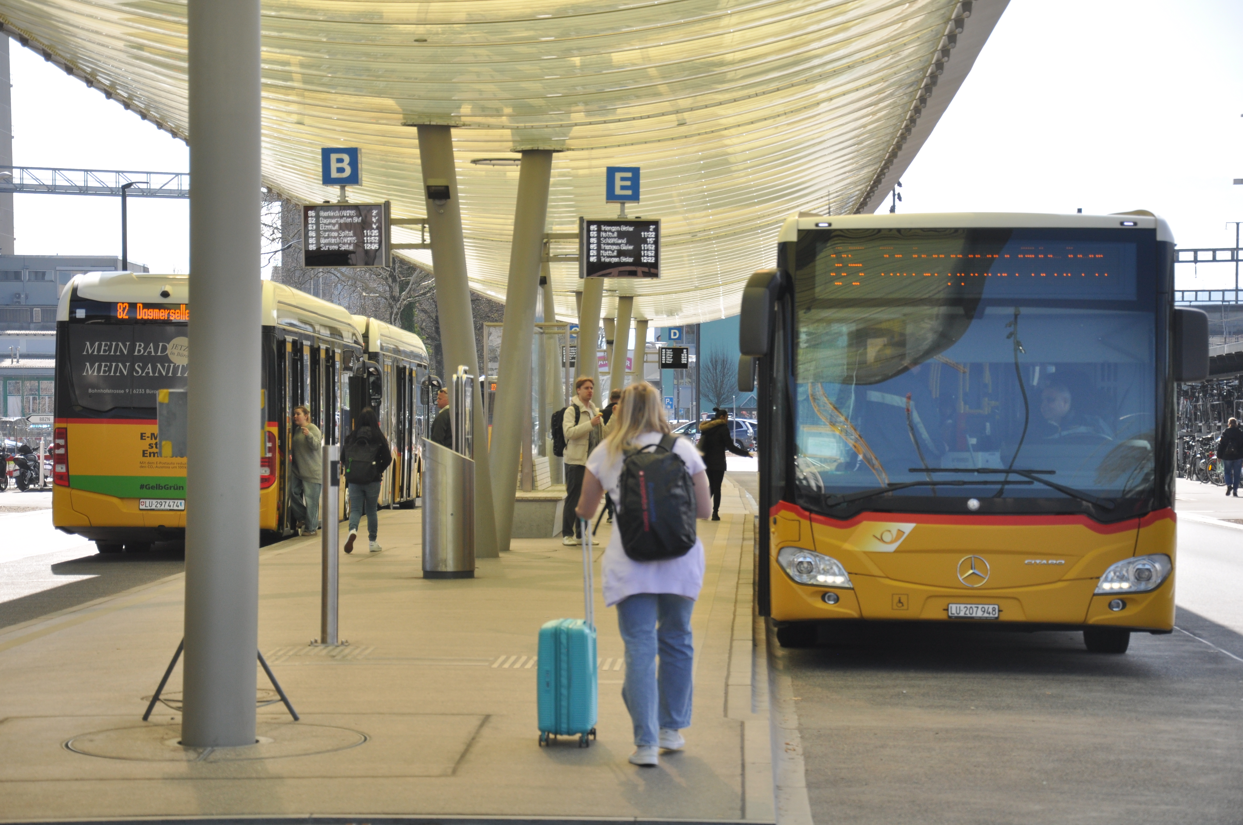 Postauto in Sursee